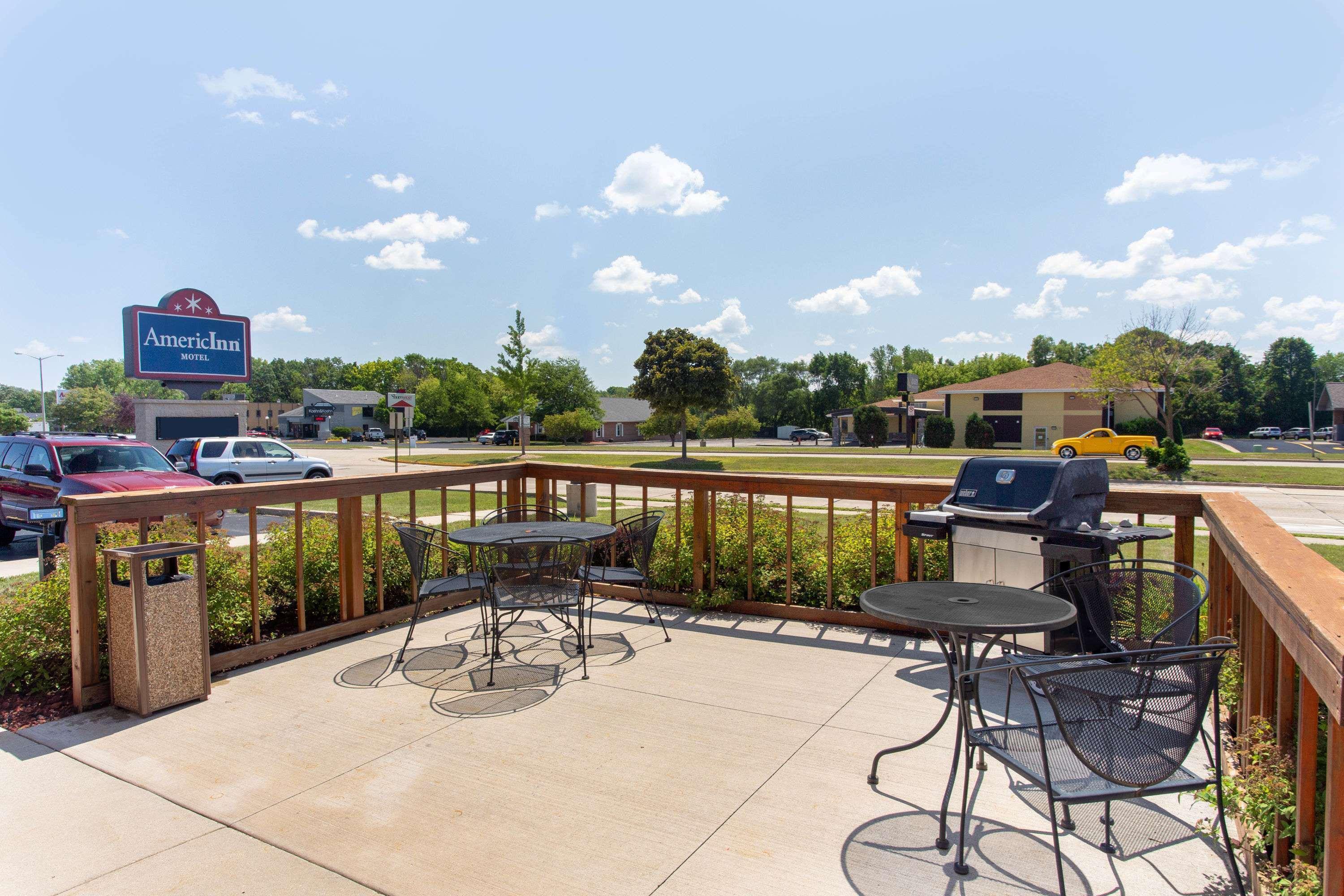 Americinn By Wyndham West Bend Exterior foto